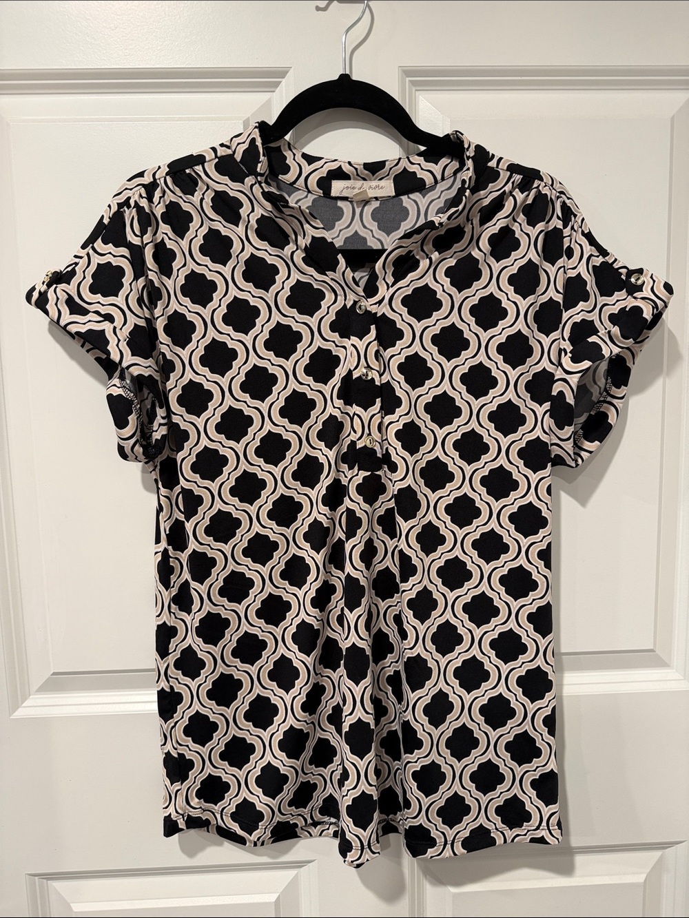 Patterned Short Sleeve Blouse in Black and Cream